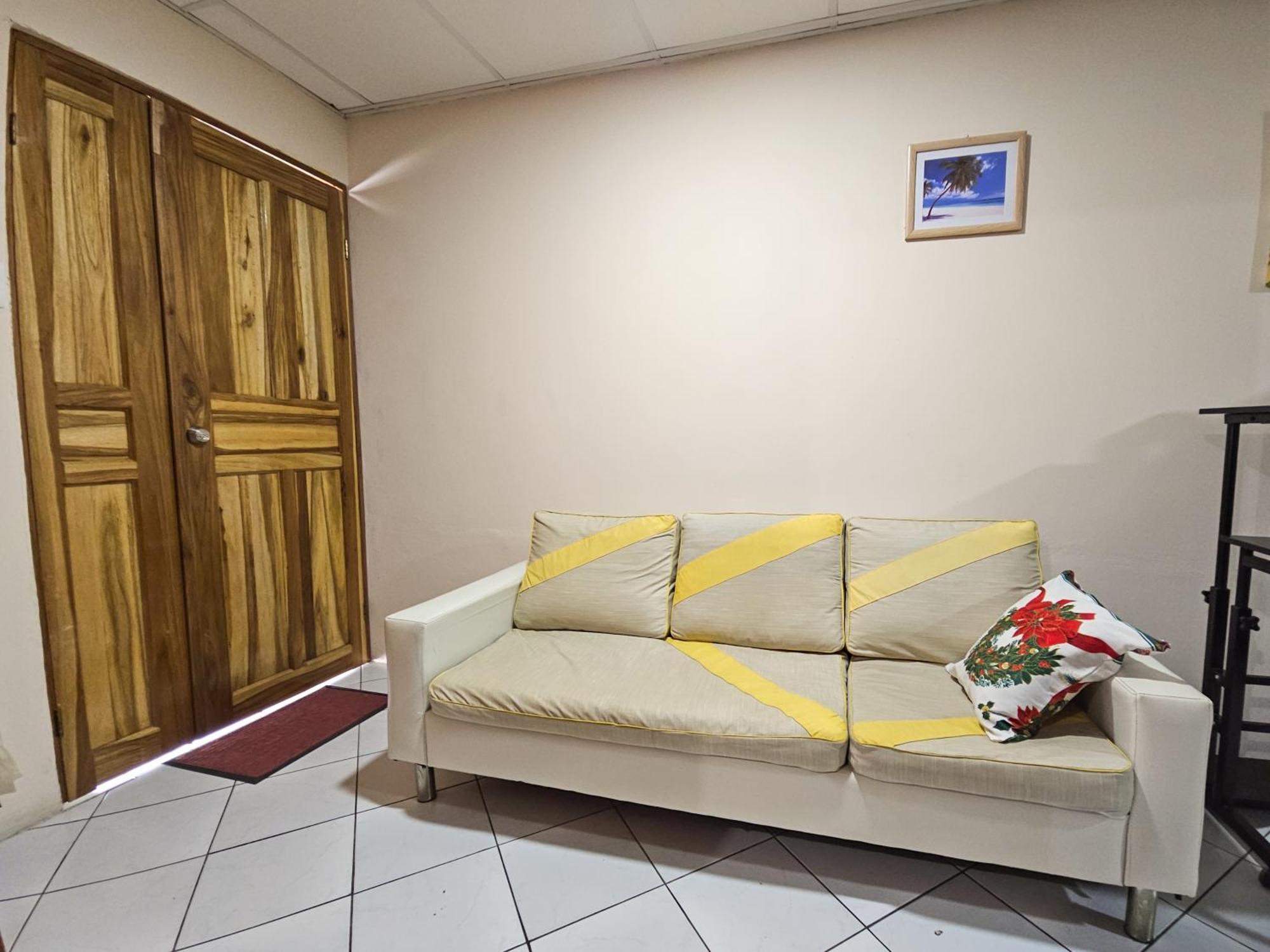 Apartamento Daly 3 Guápiles Eksteriør billede